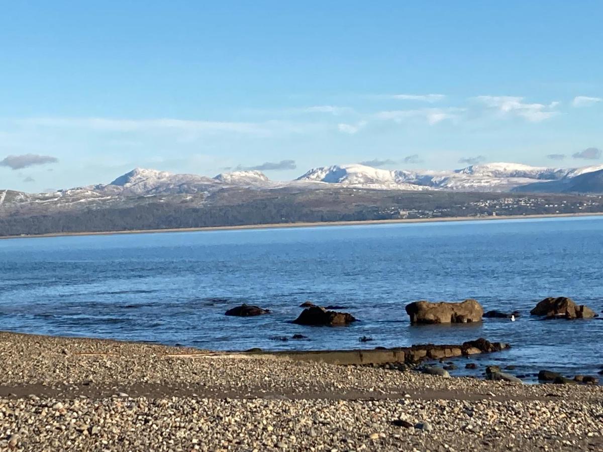 Marine Terrace Apartments Criccieth Kültér fotó