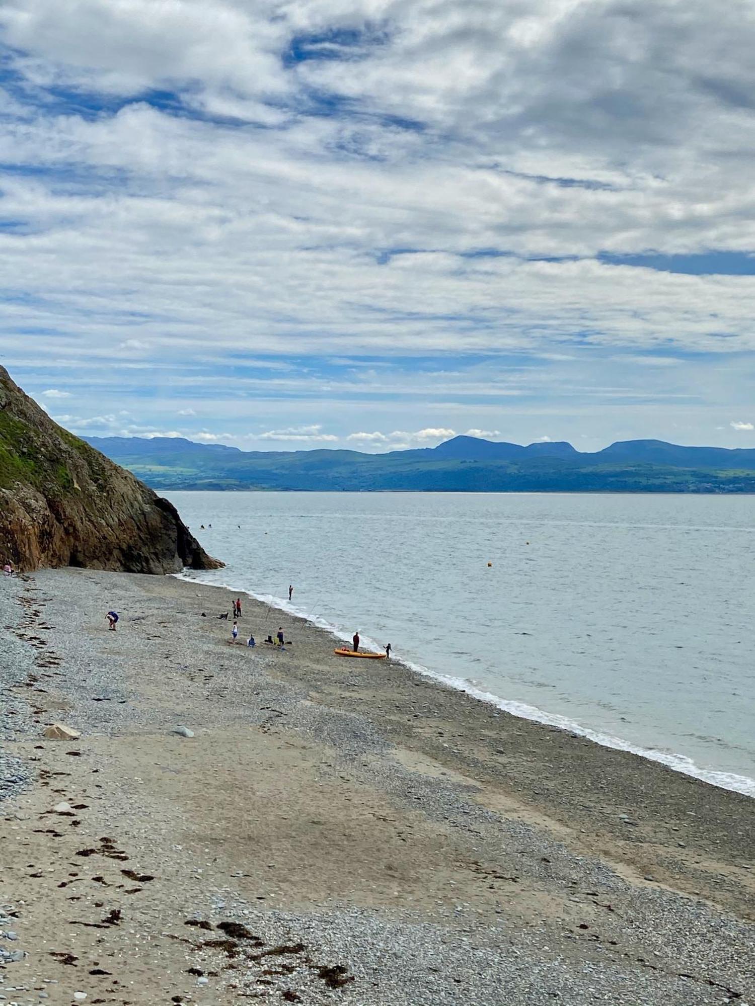 Marine Terrace Apartments Criccieth Kültér fotó