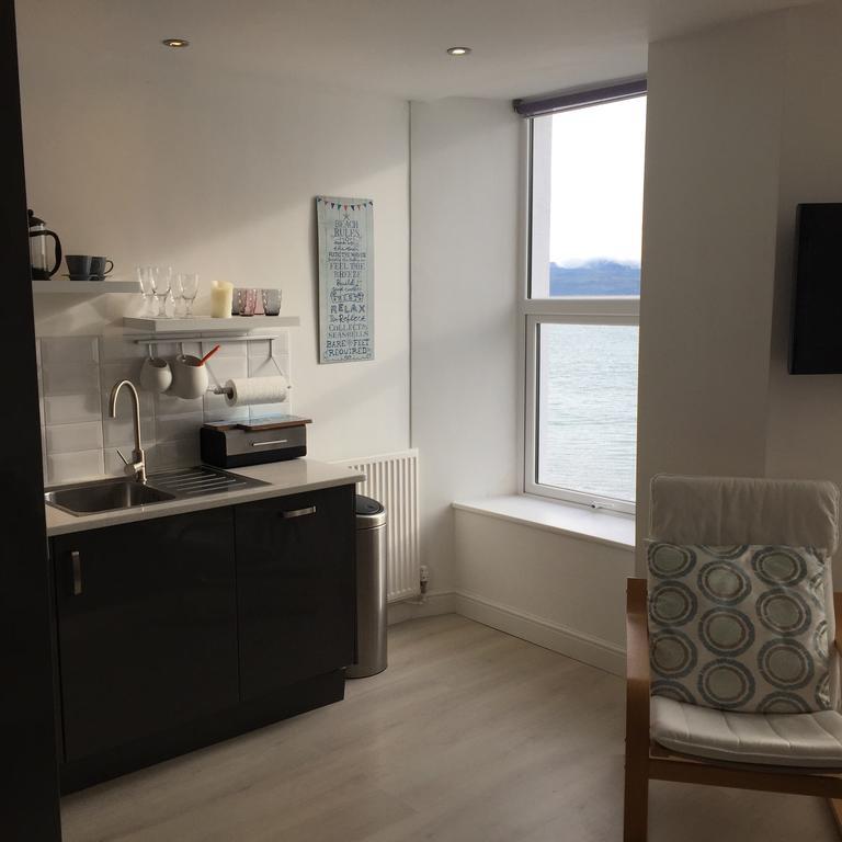 Marine Terrace Apartments Criccieth Kültér fotó