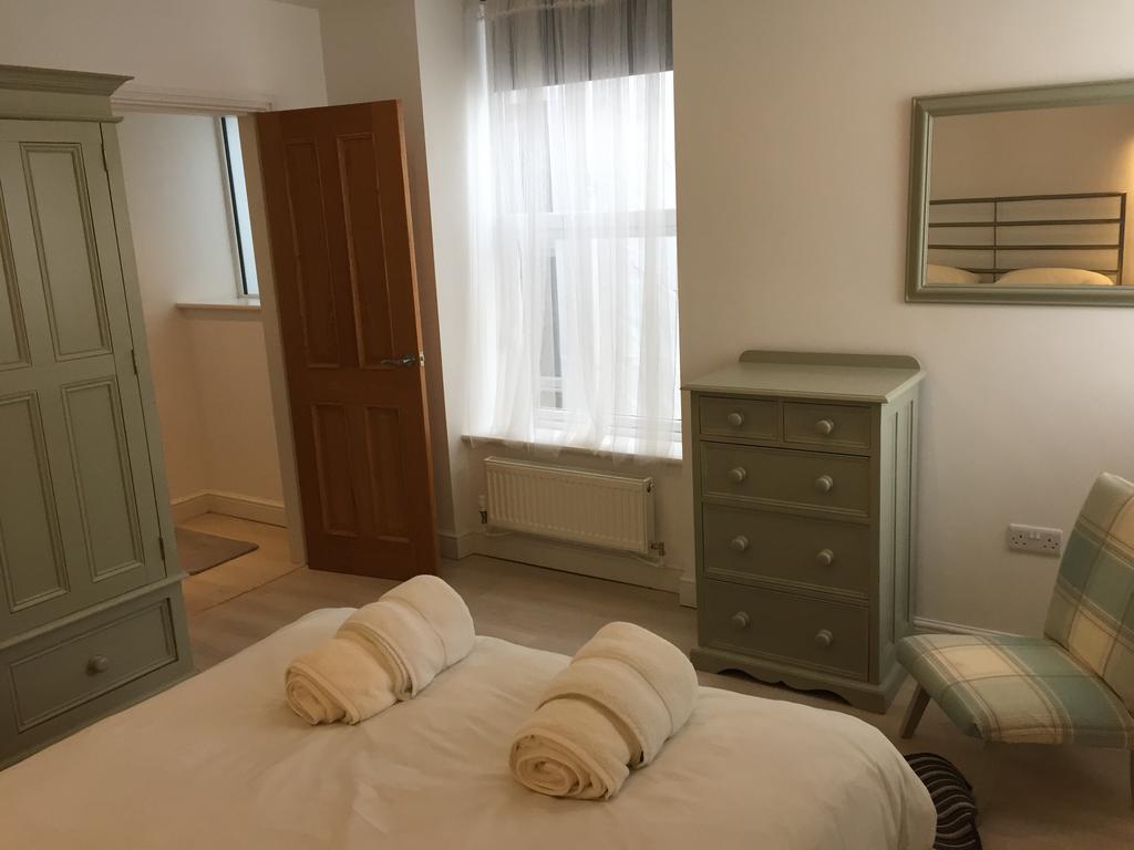 Marine Terrace Apartments Criccieth Kültér fotó