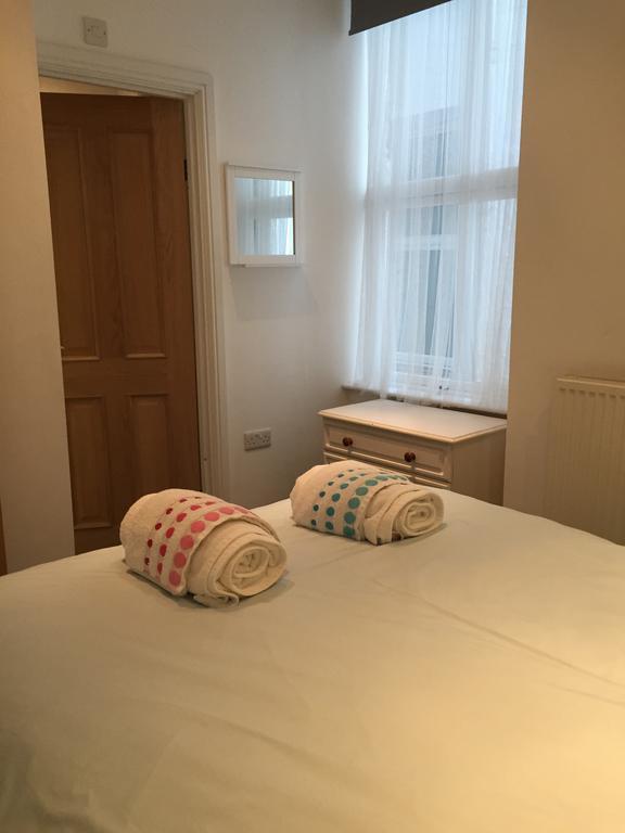Marine Terrace Apartments Criccieth Kültér fotó