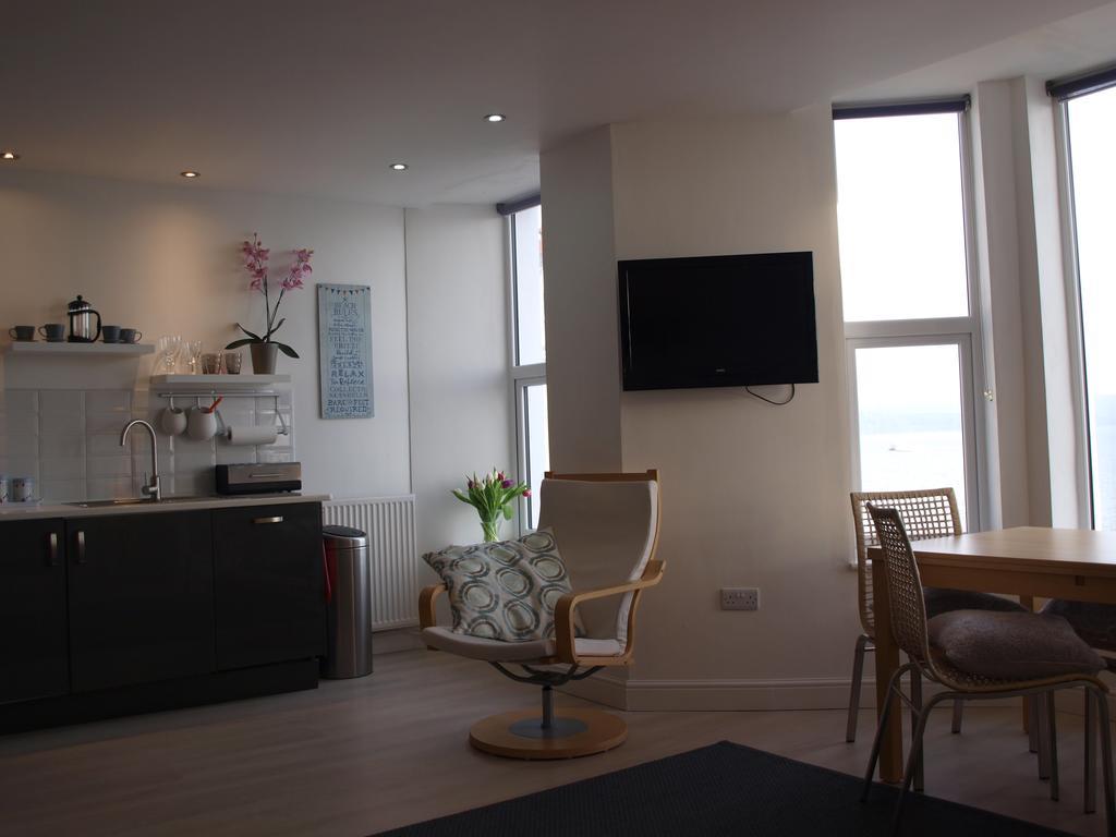 Marine Terrace Apartments Criccieth Kültér fotó
